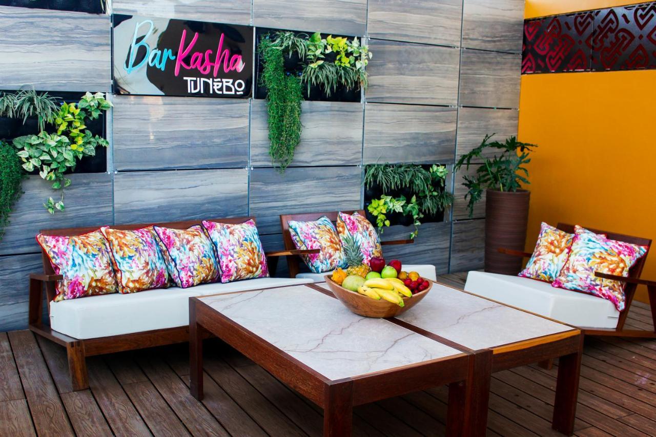 Hotel Tunebo Inn ริออชชา ภายนอก รูปภาพ